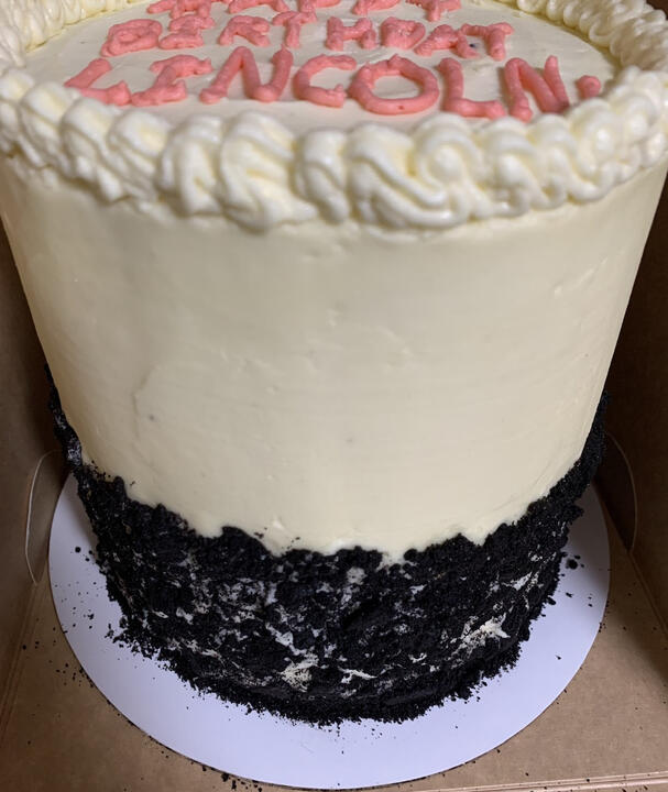 6-inch, 3-layer Hydrox Cake with Hydrox Buttercream