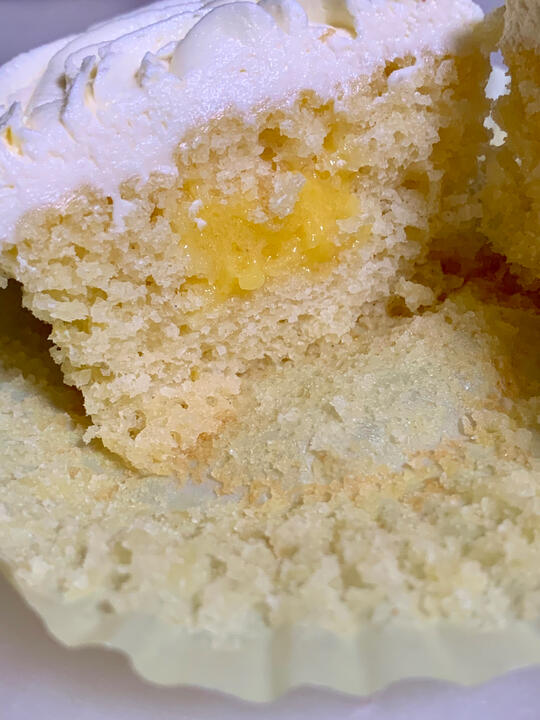 Lemon &amp; Curd Cupcakes